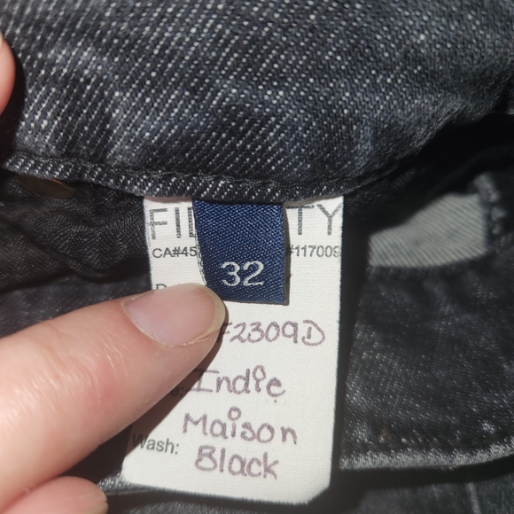 Fidelity Indie Mid-Rise Jeans - Picture 5 of 9